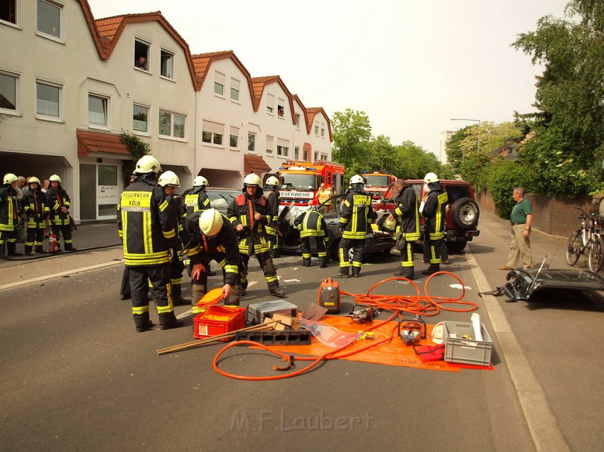 VU Koeln Porz Zuendorf Hauptstr P101.JPG